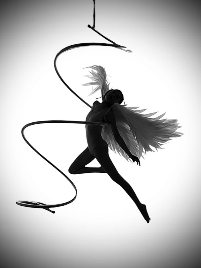 Thảo Nhi trên aerial spiral